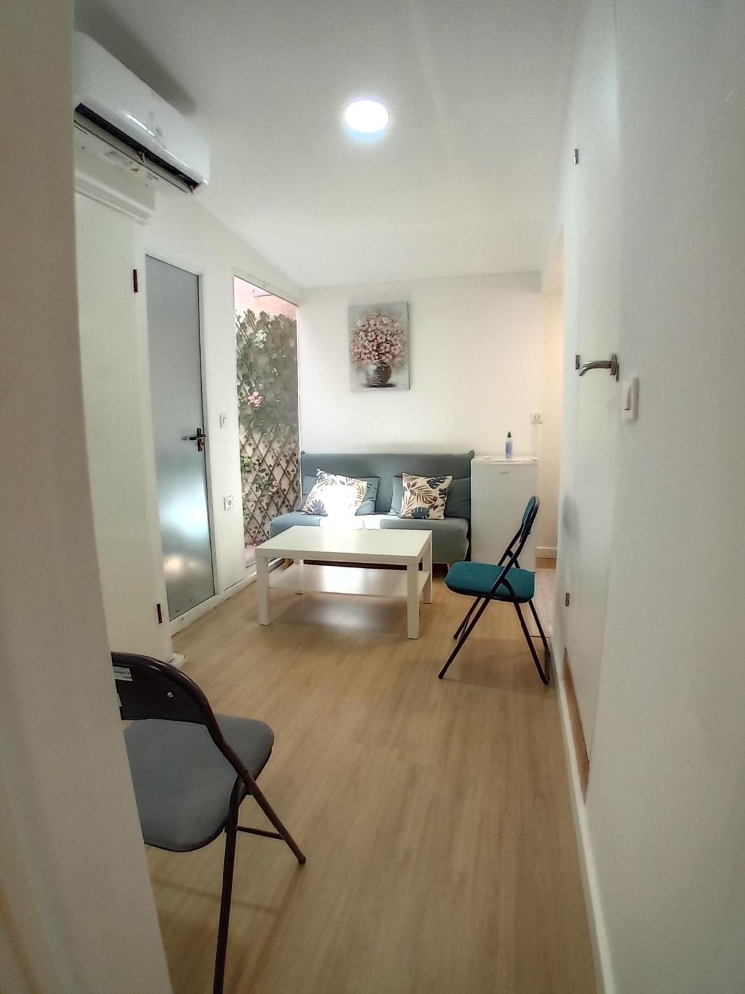 Alquilo Mini Departamento Appartement Sant Boi de Llobregat Buitenkant foto